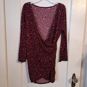 Motherhood Maternity 3/4 Sleeve Floral Faux Wrap Top in Burgundy Size Small